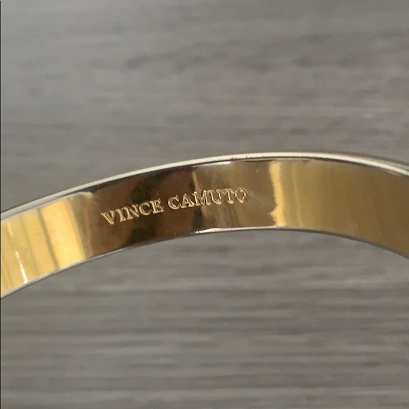 Vince Camuto camel brown and gold “V” bangle - Picture 2 of 8